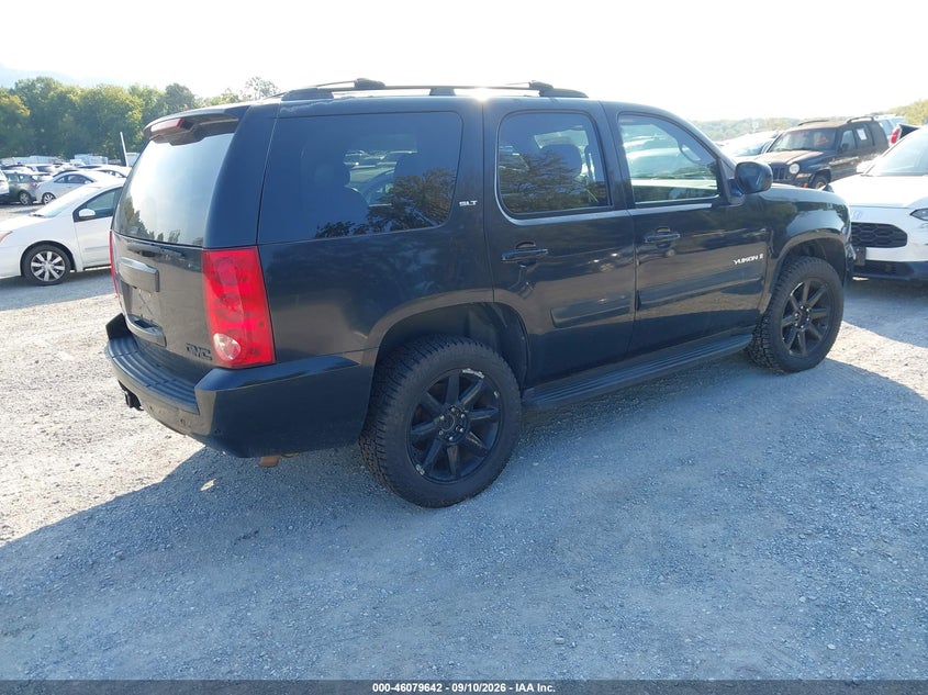 2007 GMC YUKON auction photo 4