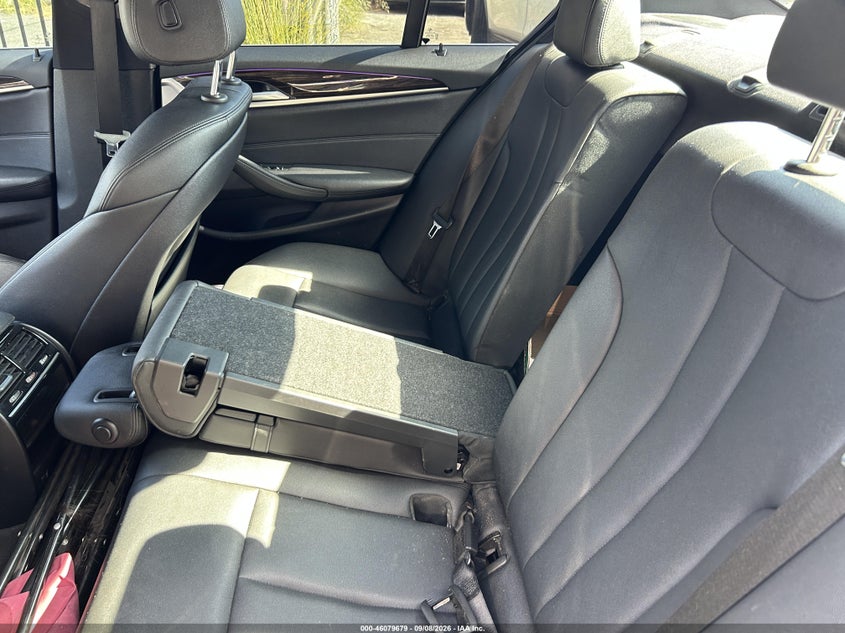 2018 BMW 530I auction photo 8
