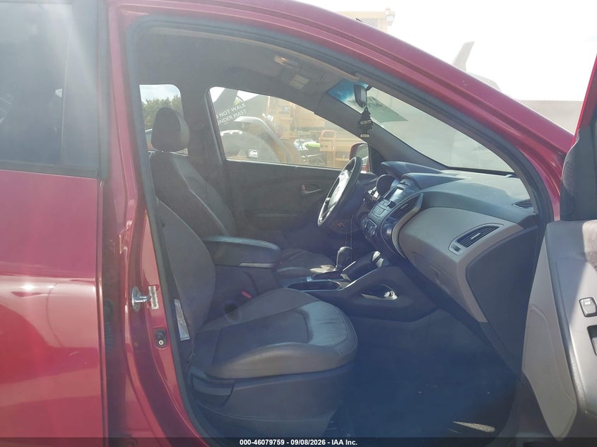 2015 HYUNDAI TUCSON auction photo 5