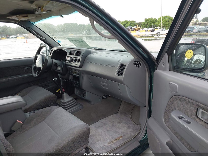 2000 NISSAN XTERRA auction photo 5