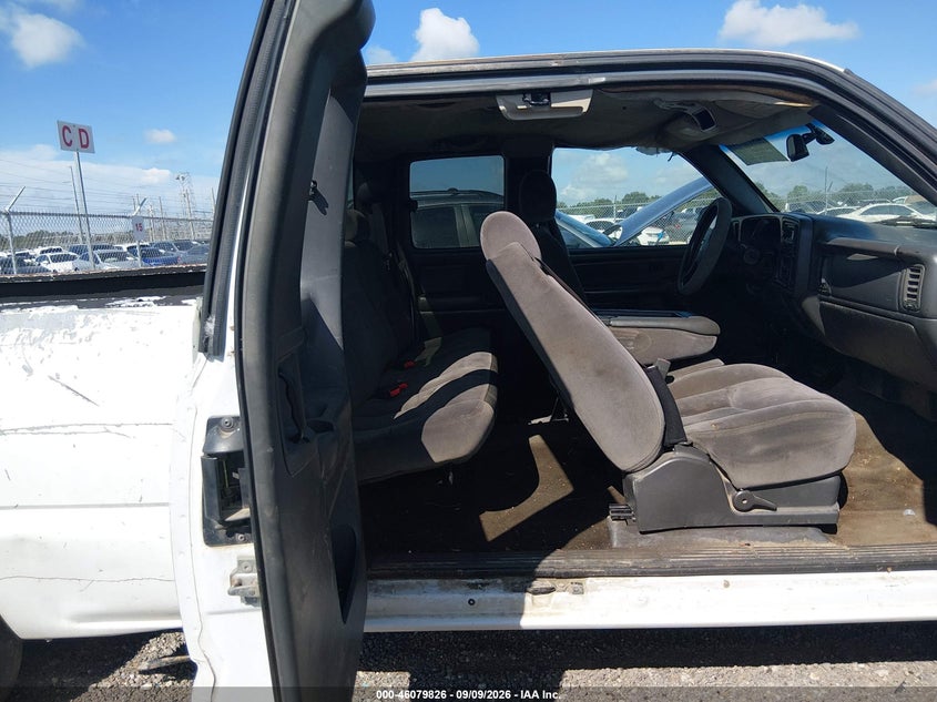 2004 GMC SIERRA 1500 auction photo 8