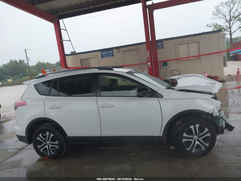 TOYOTA RAV4 - zdjęcie 14