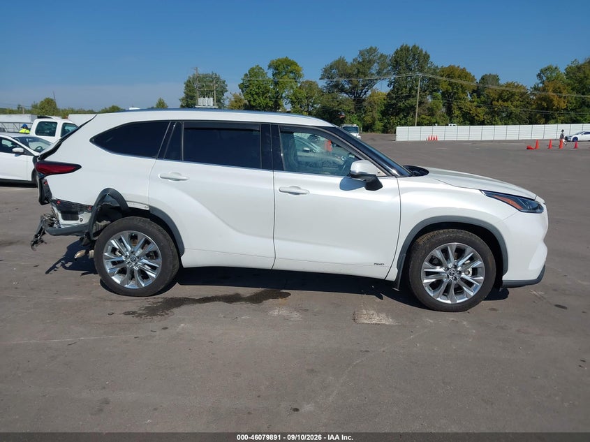 TOYOTA HIGHLANDER - zdjęcie 13
