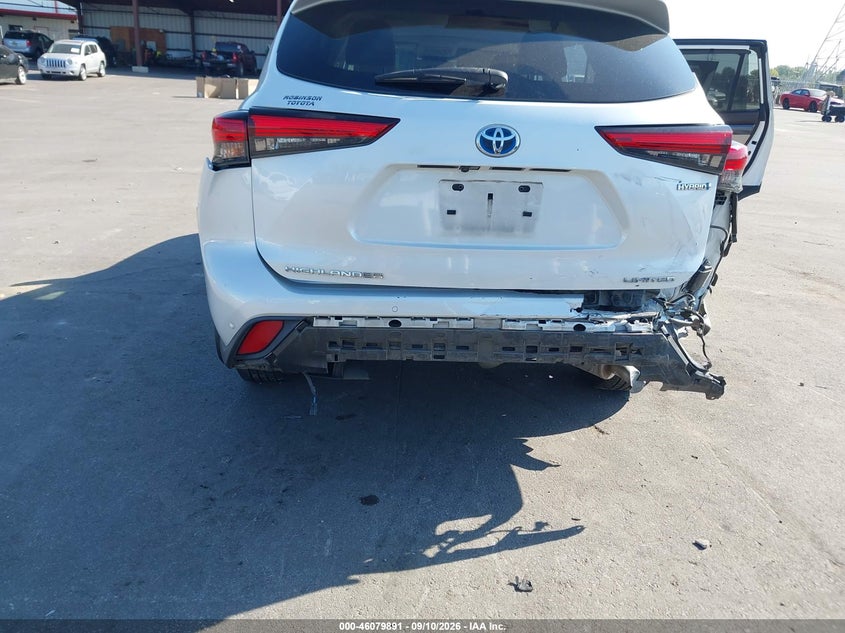 TOYOTA HIGHLANDER - zdjęcie 17