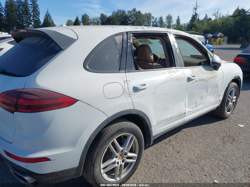 PORSCHE CAYENNE - zdjęcie 19