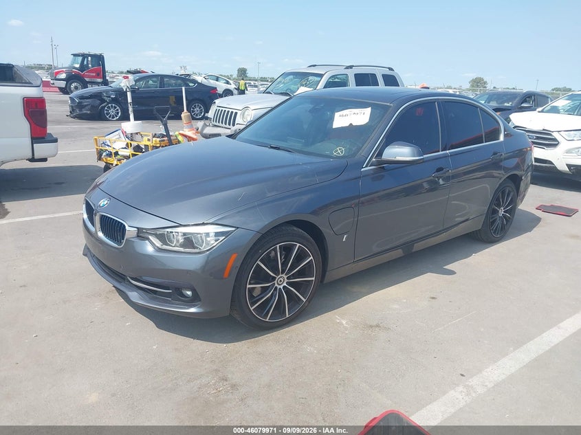 2017 BMW 3er, Right Rear, IAAI, VIN WBA8E1C37HA029787 — photo 2