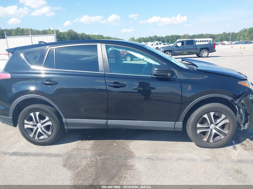 TOYOTA RAV4 - zdjęcie 13