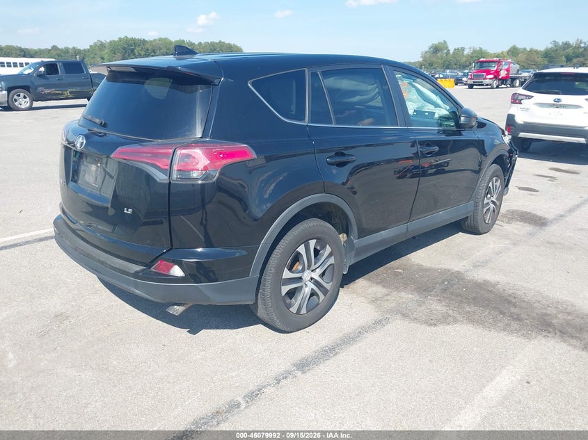 TOYOTA RAV4 - zdjęcie 4