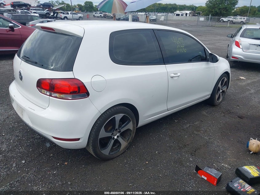 2010 VOLKSWAGEN GOLF auction photo 4