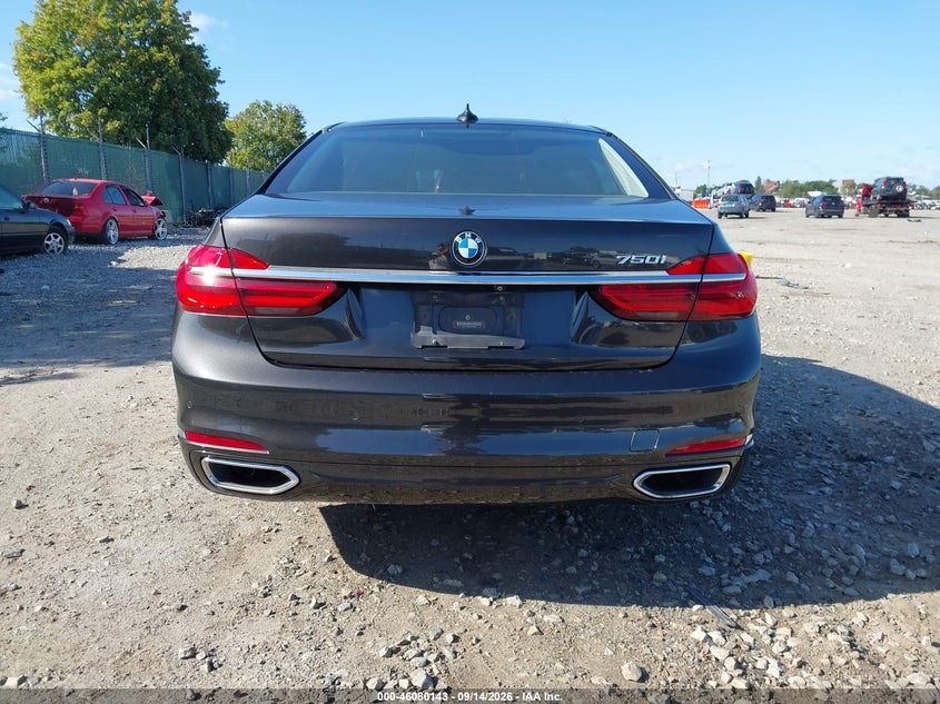 BMW 750I - zdjęcie 16