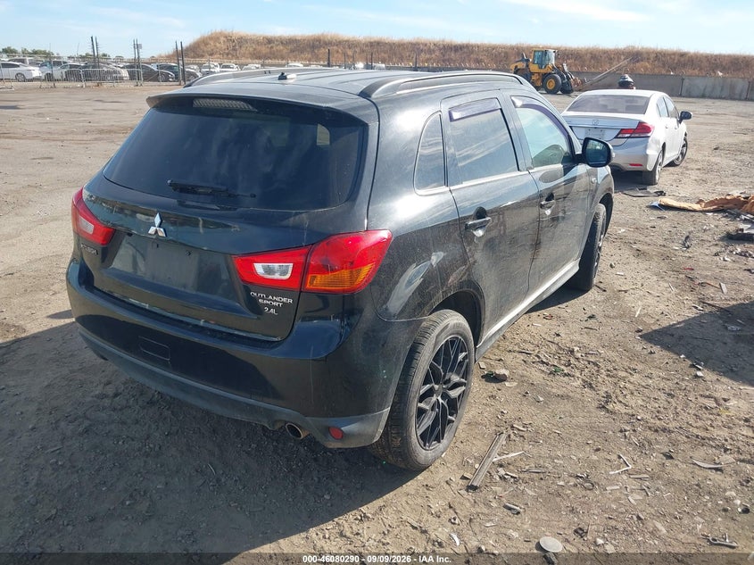 2015 MITSUBISHI OUTLANDER SPORT GT · Фото 4