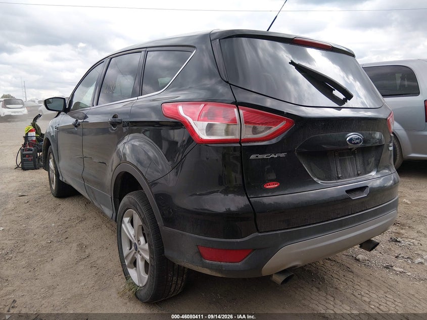 Vin: 1fmcu9gx2gua71062, lot: 46579958, ford escape se 20163