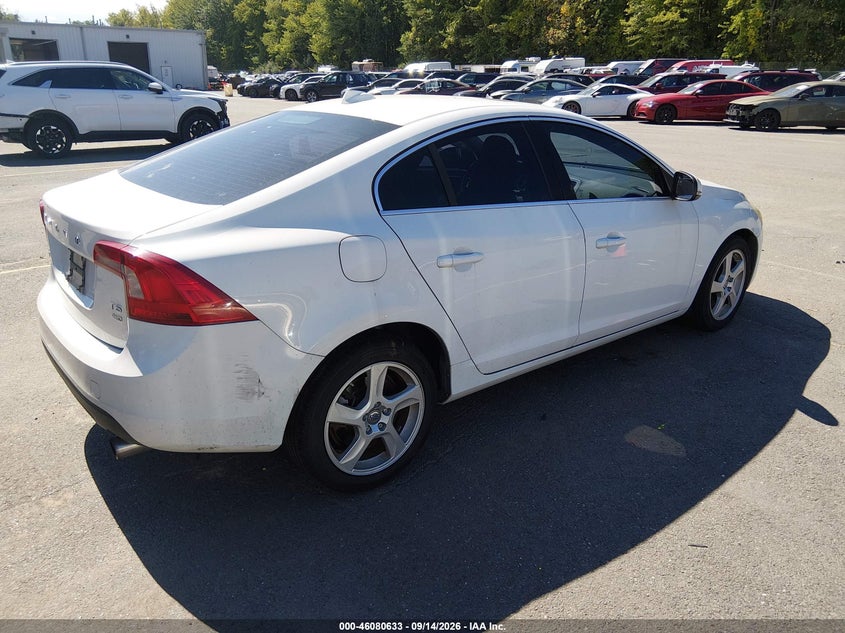 2013 VOLVO S60 auction photo 4
