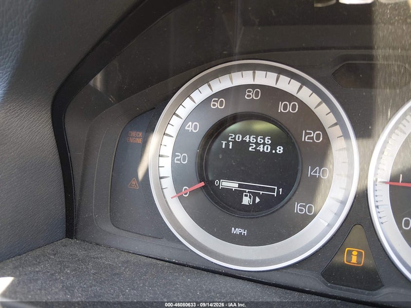 2013 VOLVO S60 auction photo 7