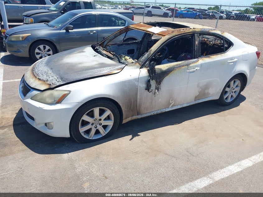 2009 Lexus IS, Engine Burn, IAAI, VIN JTHCK262292030676 — photo 2
