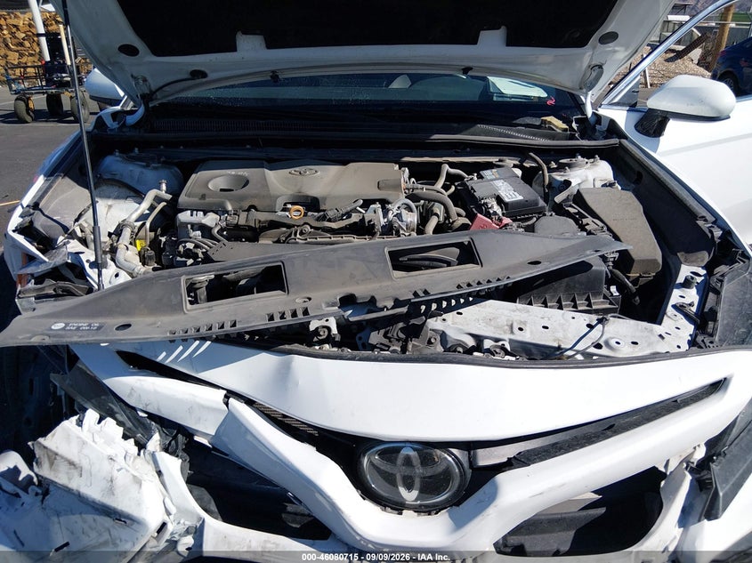 TOYOTA CAMRY - zdjęcie 10