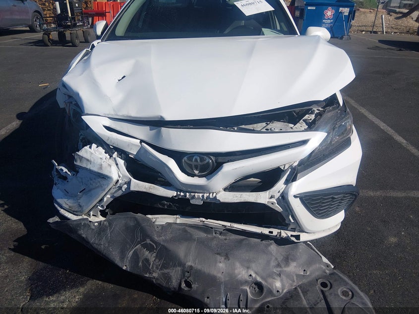 TOYOTA CAMRY - zdjęcie 13
