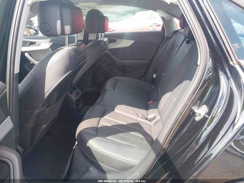 AUDI A4 - zdjęcie 8