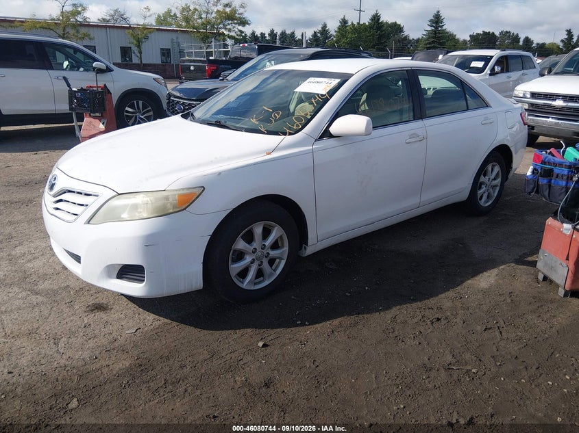 2010 TOYOTA CAMRY auction photo 2