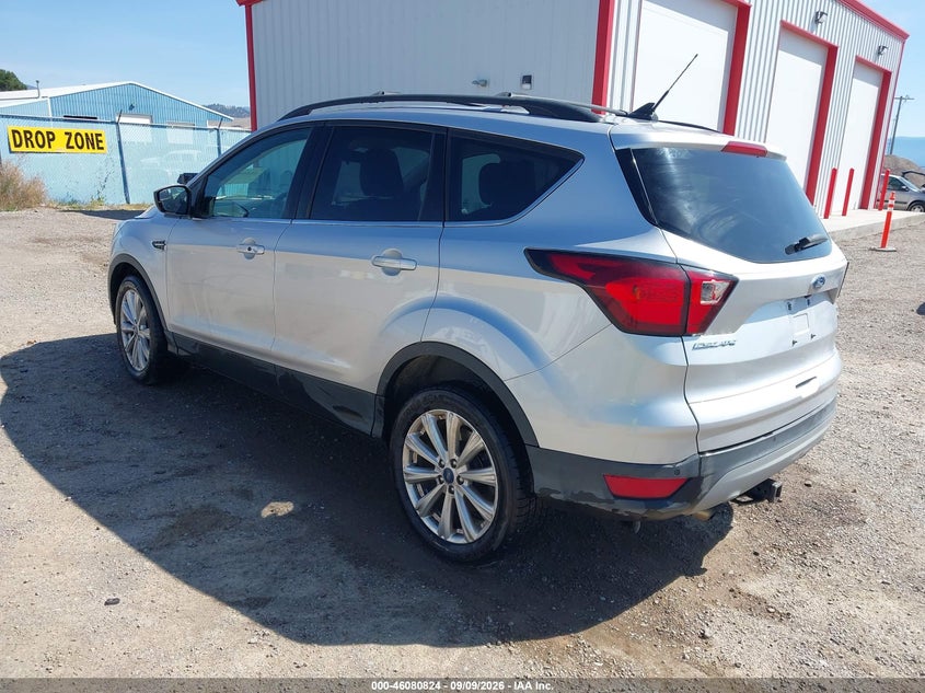 Vin: 1fmcu9hd0kua55617, lot: 46580371, ford escape sel 20193