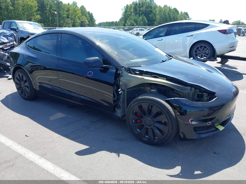 TESLA MODEL 3 - zdjęcie 1