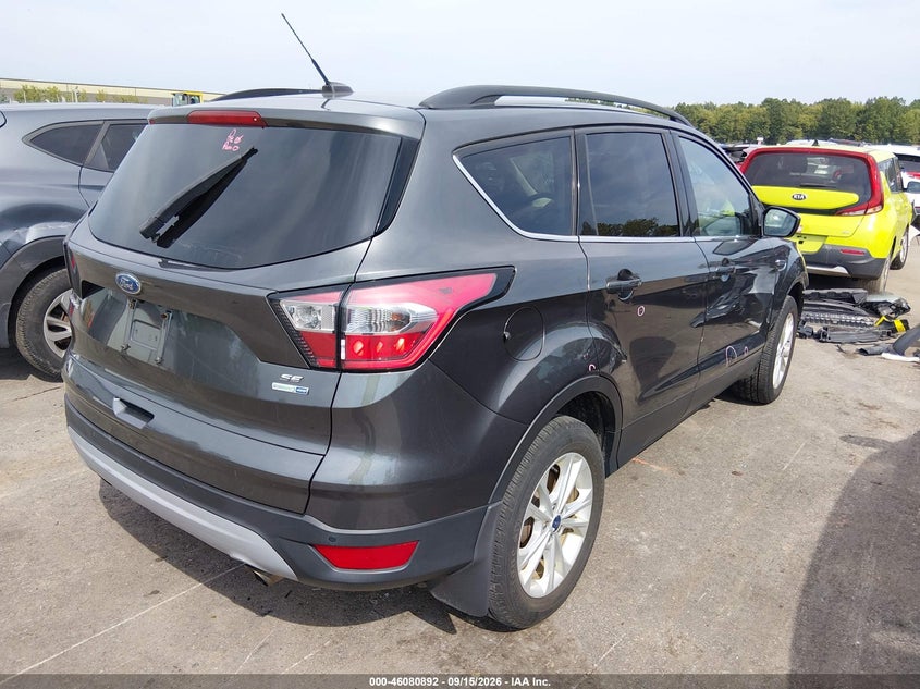 Vin: 1fmcu9gd8hud06586, lot: 46580439, ford escape se 20174
