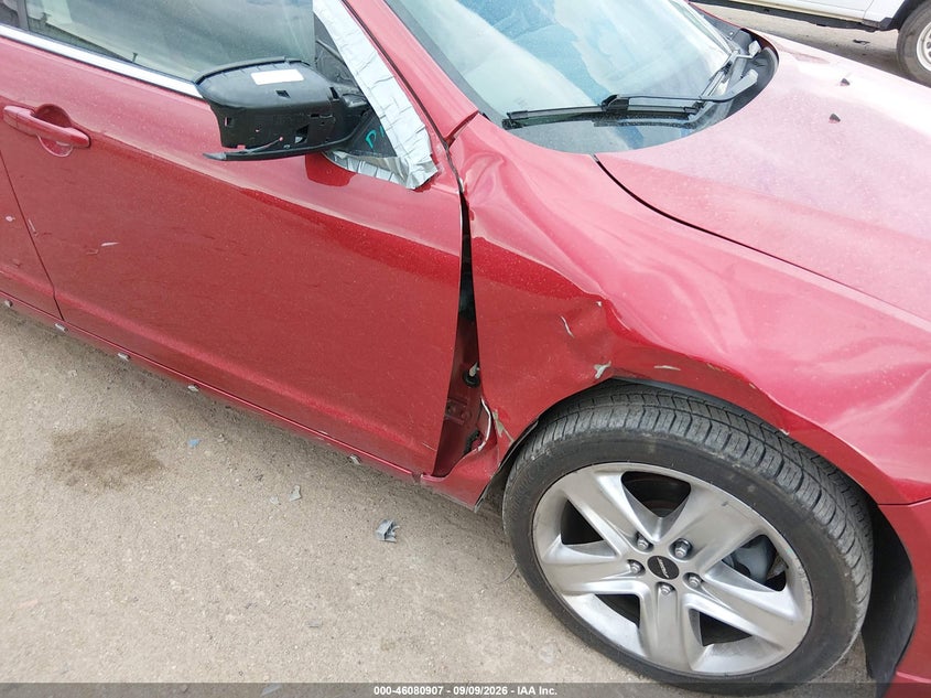 2010 FORD FUSION auction photo 6