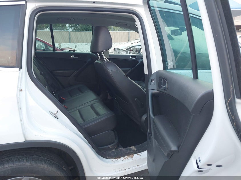 2017 VOLKSWAGEN TIGUAN auction photo 8