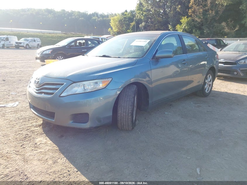 2011 TOYOTA CAMRY auction photo 2