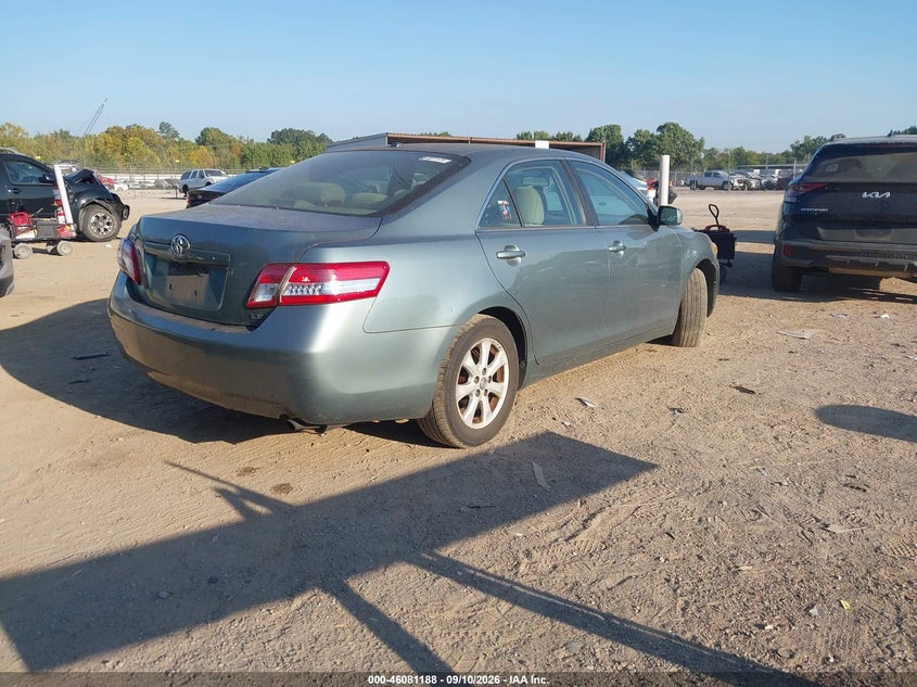 2011 TOYOTA CAMRY auction photo 4