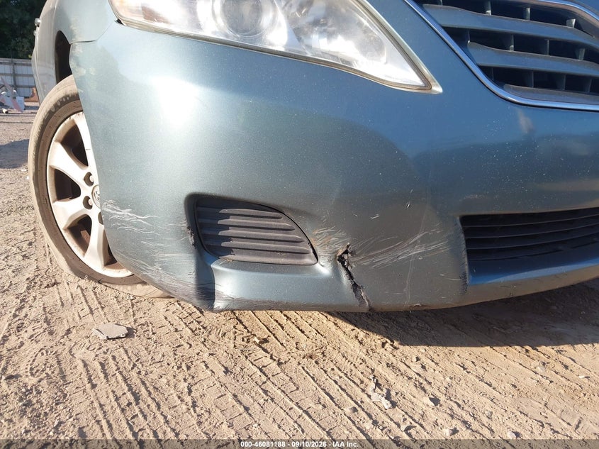 2011 TOYOTA CAMRY auction photo 6