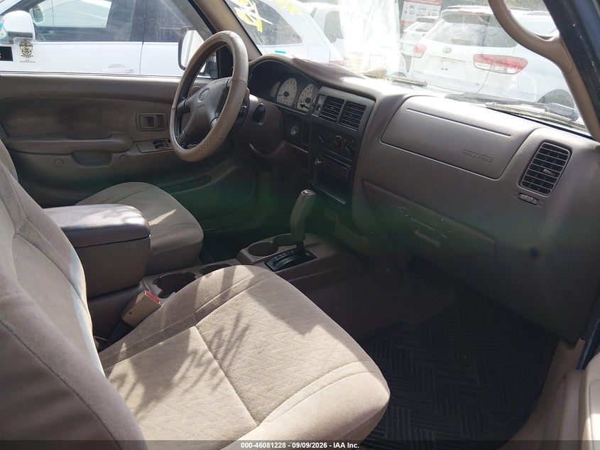 2001 TOYOTA TACOMA auction photo 5