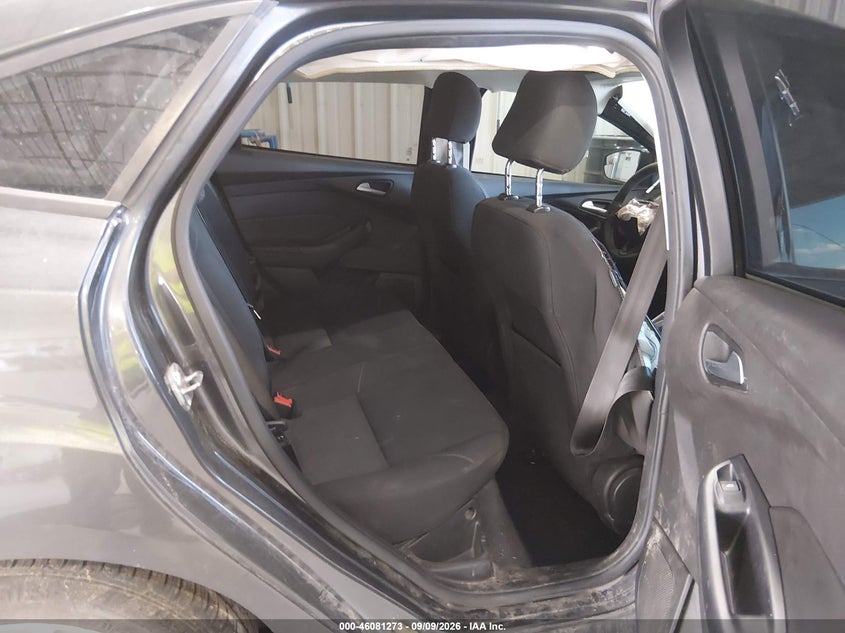 2016 FORD FOCUS SE · Фото 8