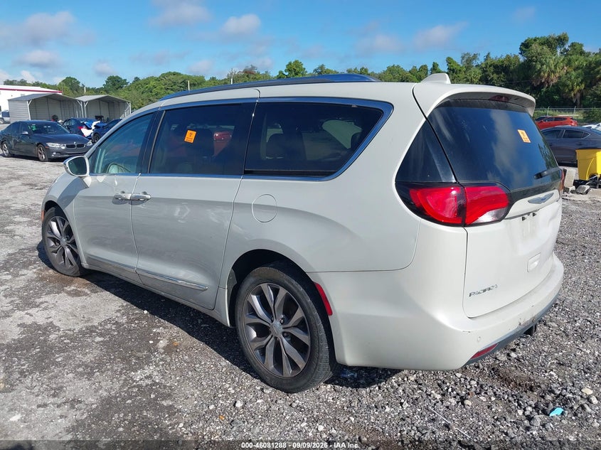 2019 CHRYSLER PACIFICA auction photo 3