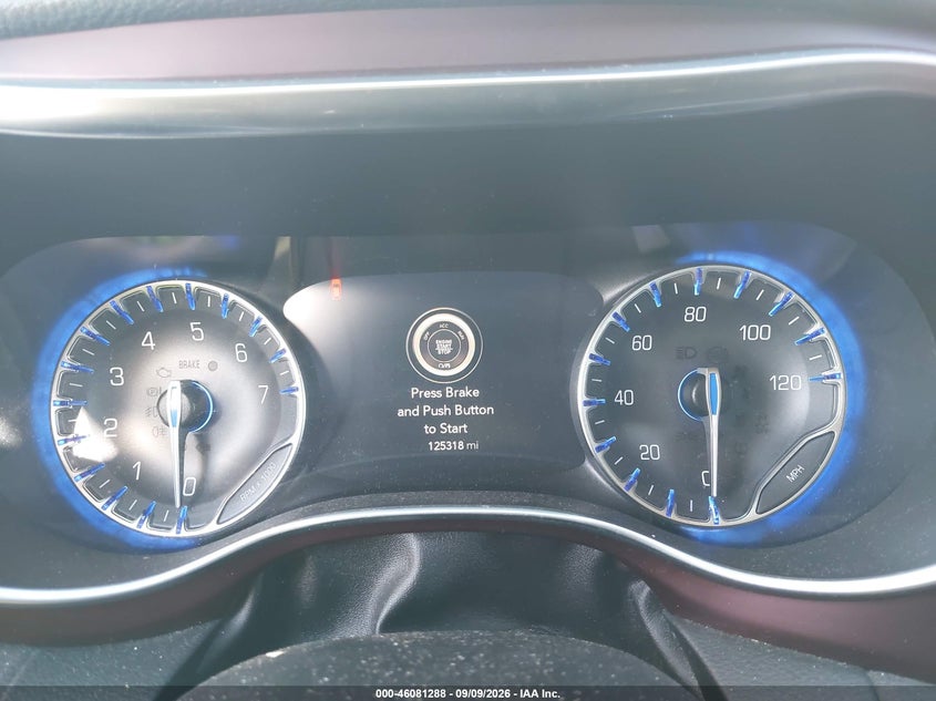 2019 CHRYSLER PACIFICA auction photo 7