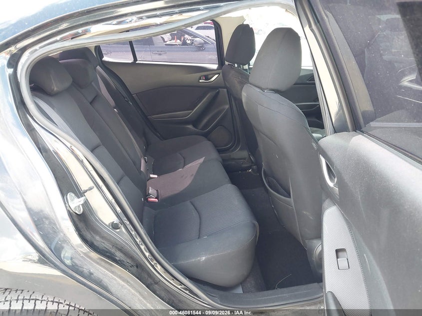 MAZDA MAZDA3 - zdjęcie 8