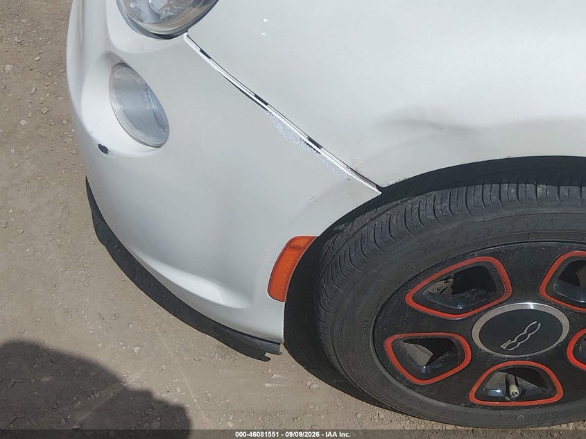 2014 FIAT 500E auction photo 6