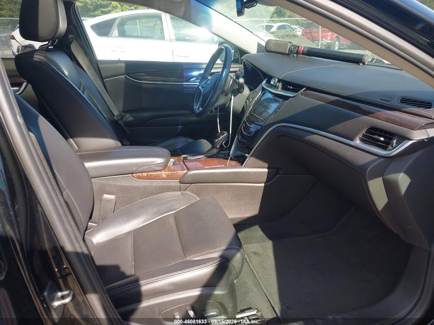 2016 CADILLAC XTS auction photo 5
