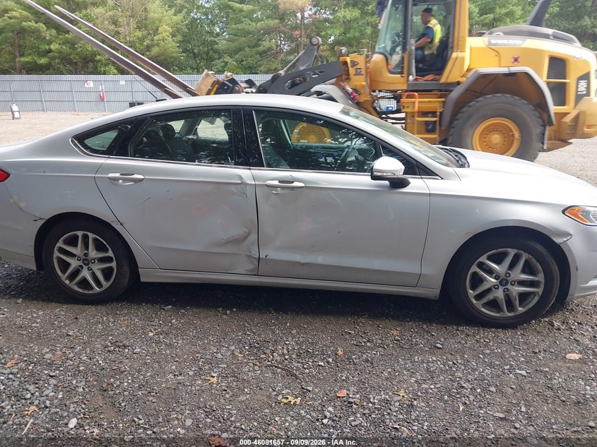 2014 FORD FUSION auction photo 6