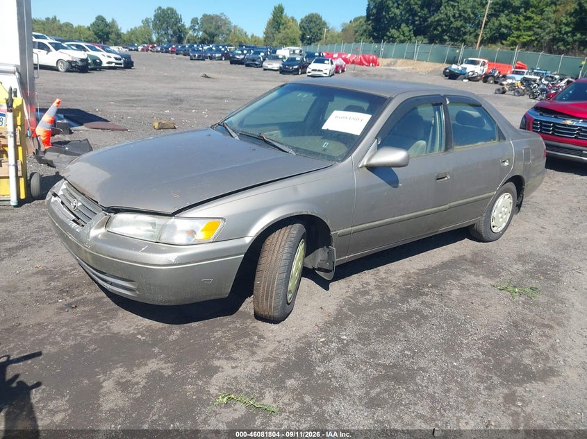1998 TOYOTA CAMRY auction photo 2
