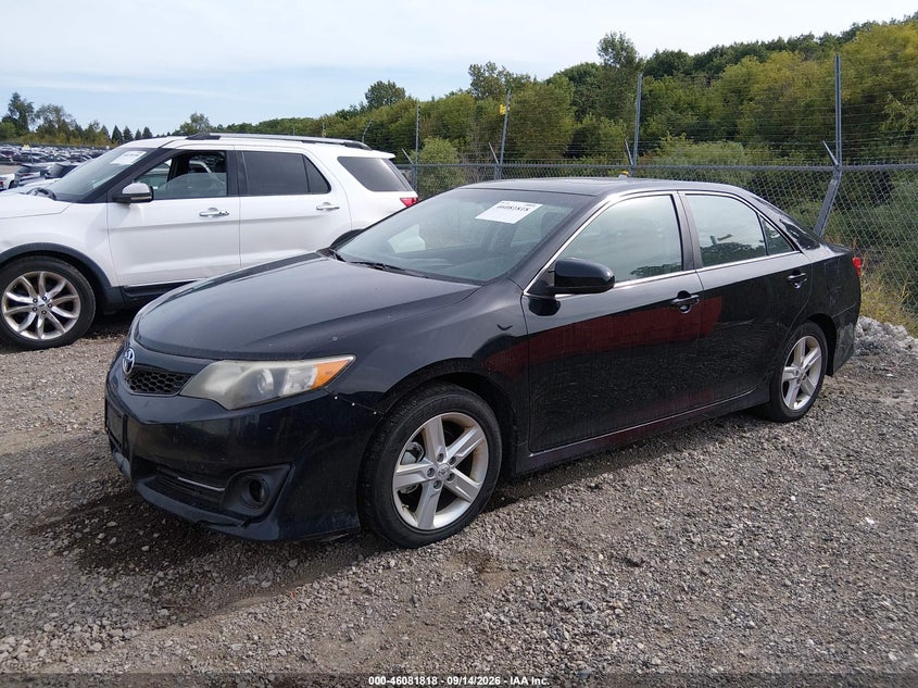 2012 TOYOTA CAMRY auction photo 2