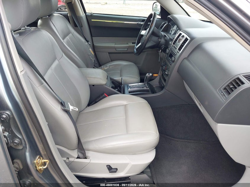 2006 CHRYSLER 300 auction photo 5