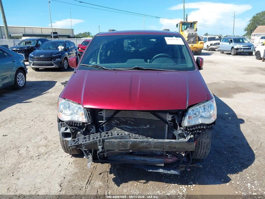 Фото 13 - DODGE GRAND CARAVAN