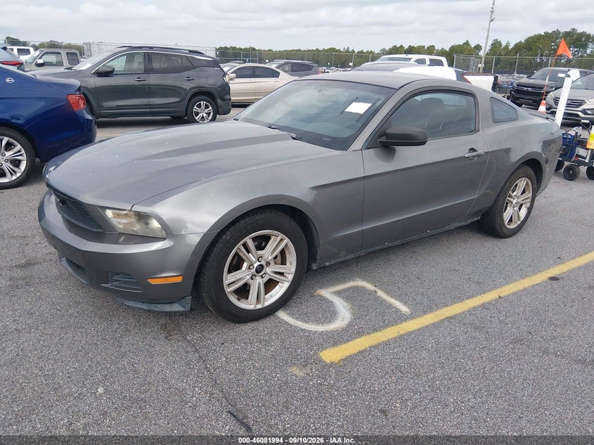 2010 FORD MUSTANG auction photo 2