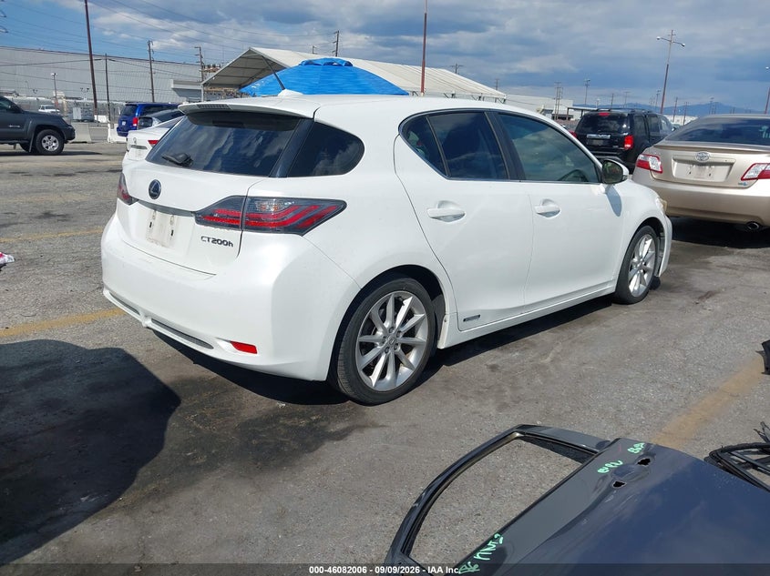 2012 LEXUS CT 200H auction photo 4