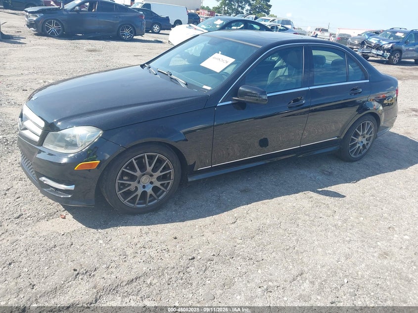 Vin: wddgf8bb9ca692712, lot: 46581575, mercedes-benz c 300 sport 4matic 20122