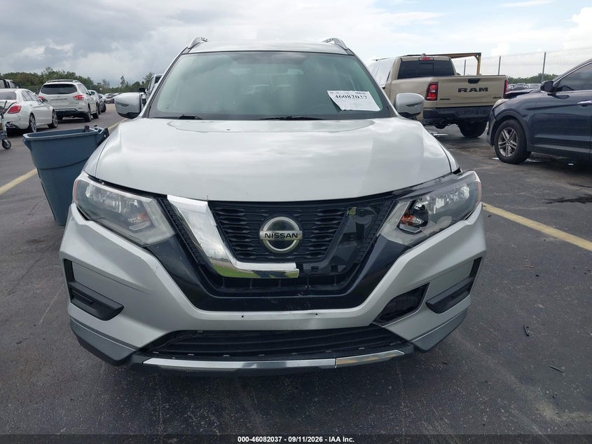 2018 NISSAN ROGUE SV · Photo 12