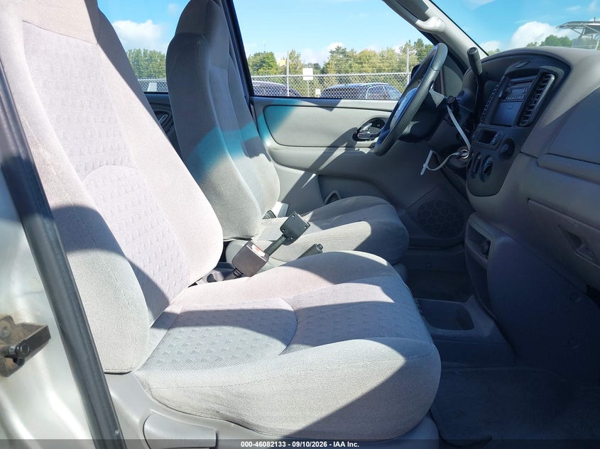 2001 MAZDA TRIBUTE auction photo 5
