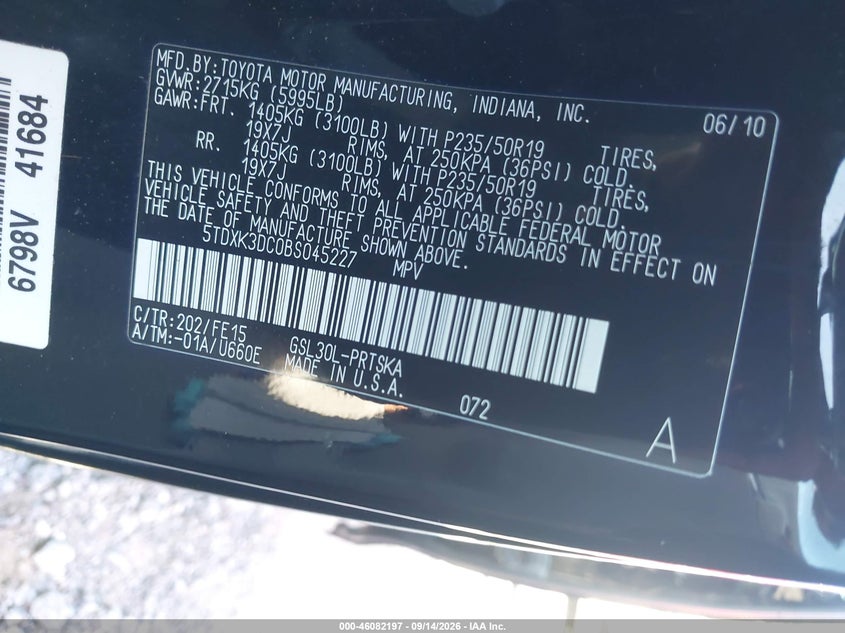 TOYOTA SIENNA 2011 VIN 5TDXK3DC0BS045227