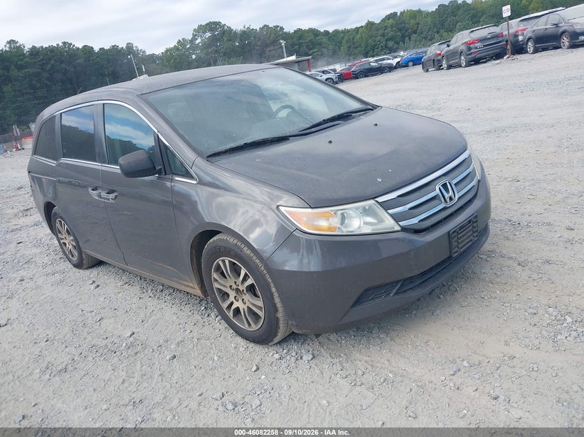 2013 HONDA ODYSSEY auction photo 1